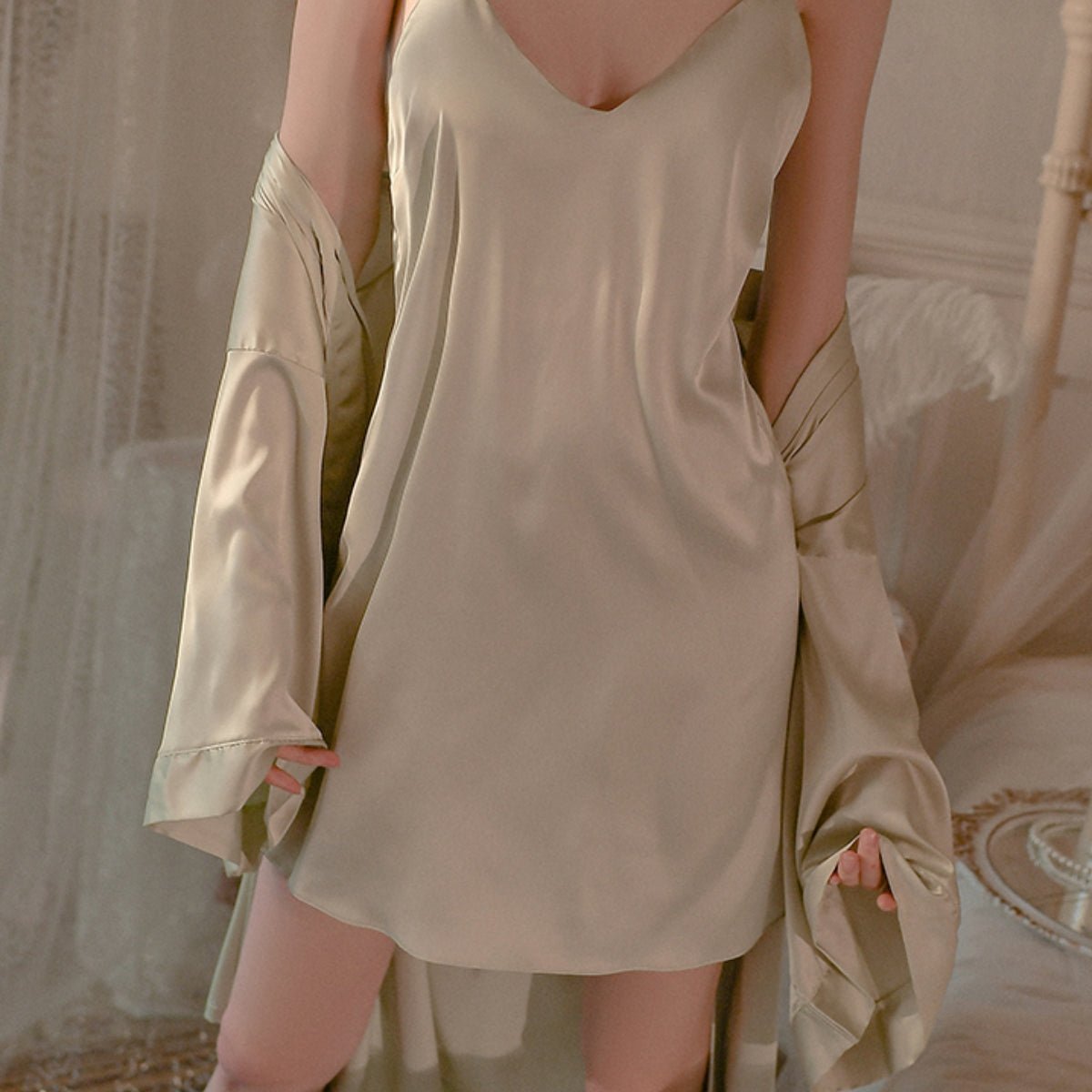 Ariel satin robe LOVEFREYA Free size L green Intimates