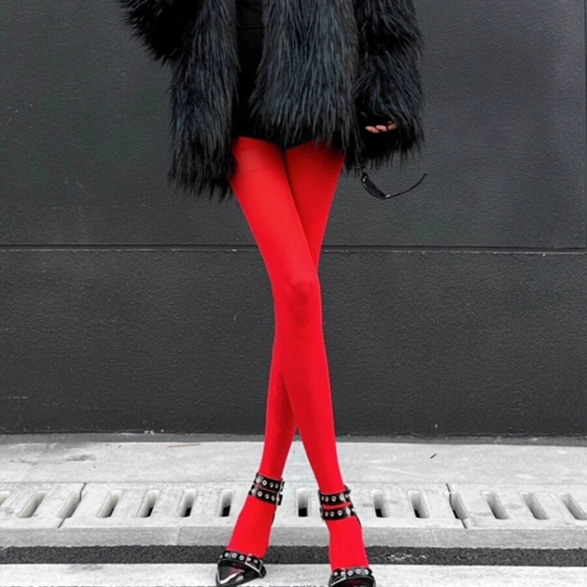 Smooth semi opaque pantyhose LOVEFREYA Free size Red Accessories